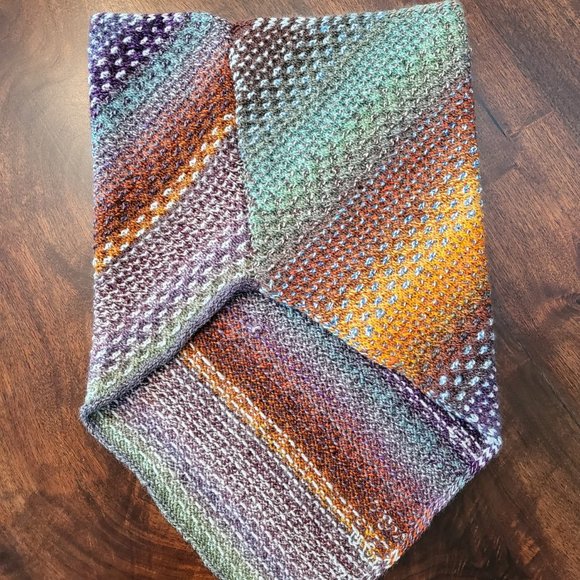 Shift Into Fall Cowl - Picture 3 of 6